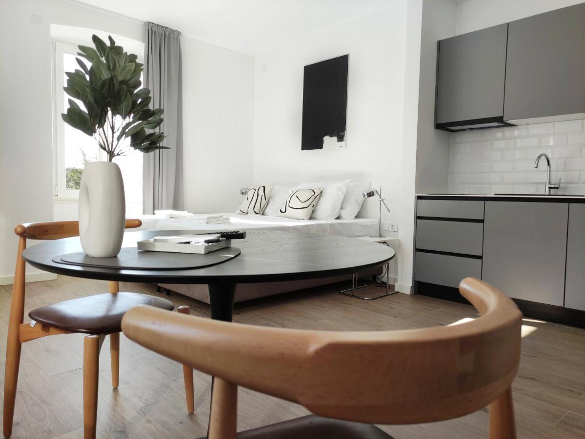 Nik Studio Apartments PUY Exterior foto