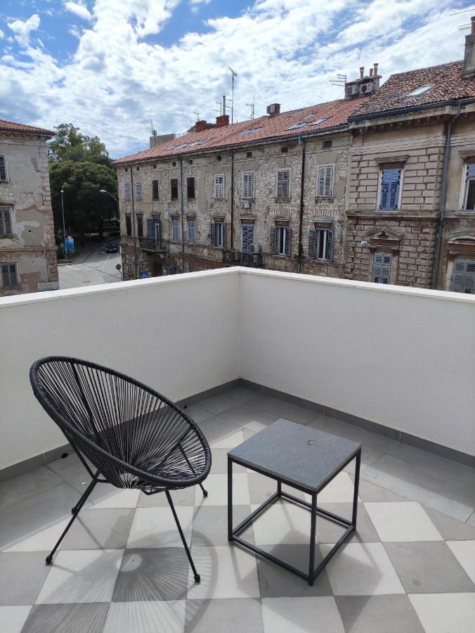 Nik Studio Apartments PUY Exterior foto