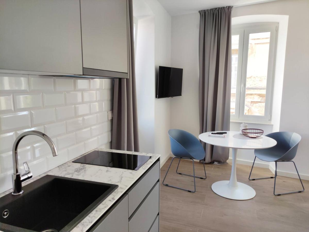 Nik Studio Apartments PUY Exterior foto